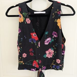 Floral Sleeveless Tie-Front Top